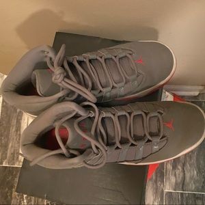 Jordan Max Aura in grey and pink